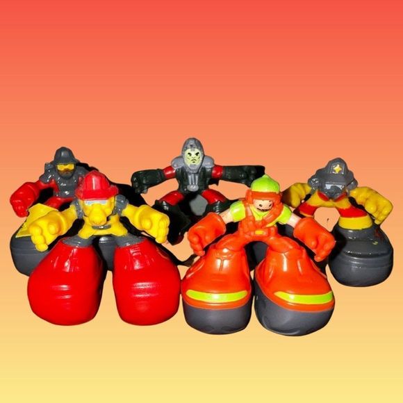 Lot of 29 Mattel Matchbox Big Boots 1.75" Action Figures - Picture 7 of 7